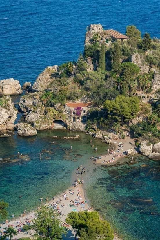Sebastian House Casa Vacanze Giardini Naxos Exteriör bild